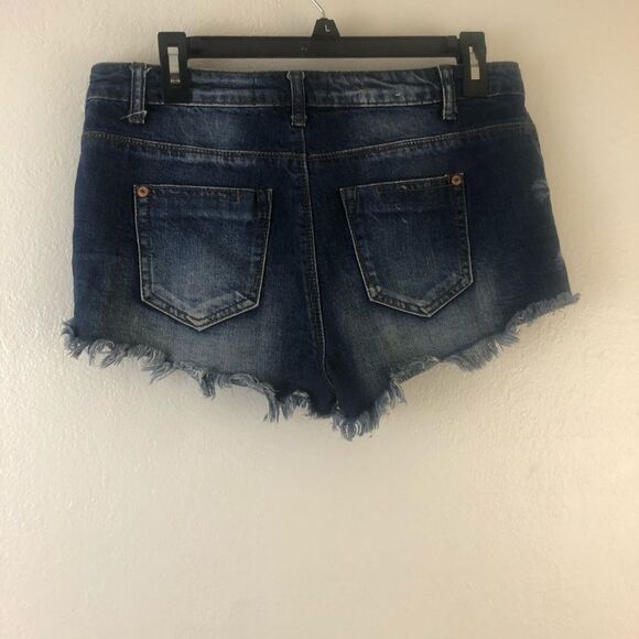 Cotton on distressed Blue Jean Shorts size 8 - Picture 4 of 6